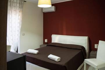 Maison d’hôte pour 2 personnes, avec terrasse, animaux acceptés à Aci Castello