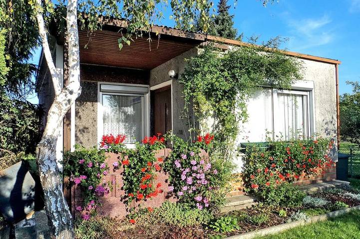 Bungalow für 3 Personen, mit Garten