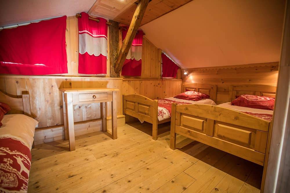 Chalet typique : Gite la Cassandrine tout près de Morillon et Samoëns in Châtillon-sur-Cluses, Région de Bonneville