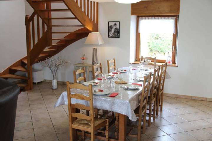 Location de vacances pour 8 personnes, avec vue et jardin, adapté aux familles à Saint-Denoual - 2