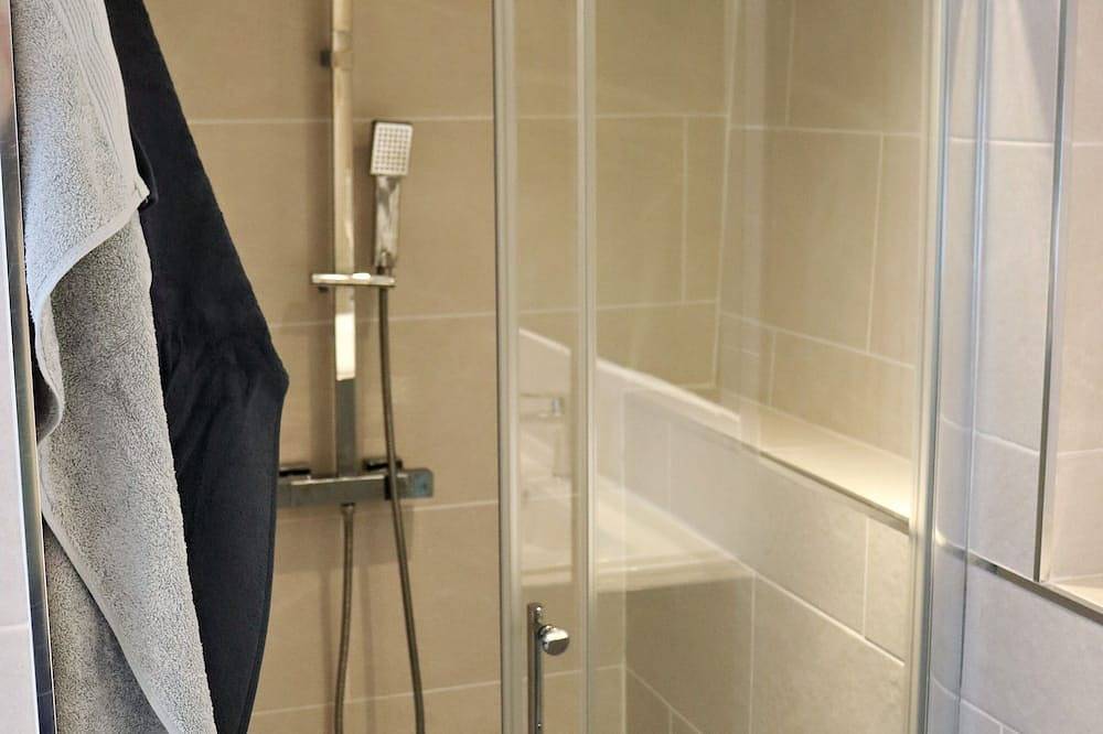 Exceptional extended stays in luxury rooms 15 minutes from Elche. in Crevillent, Alicante Province