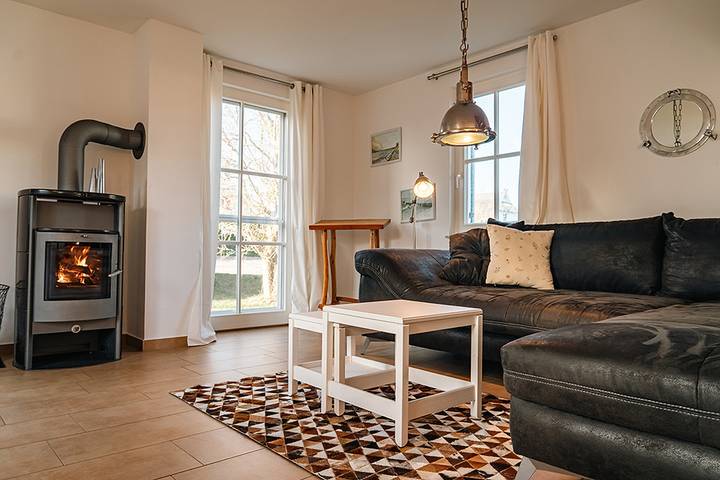 Ferienhaus für 4 Personen, mit Terrasse und Garten sowie Sauna in Glowe - 4