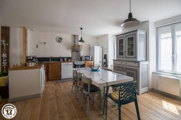 Gîte pour 9 personnes, avec jardin à Mont-Dore