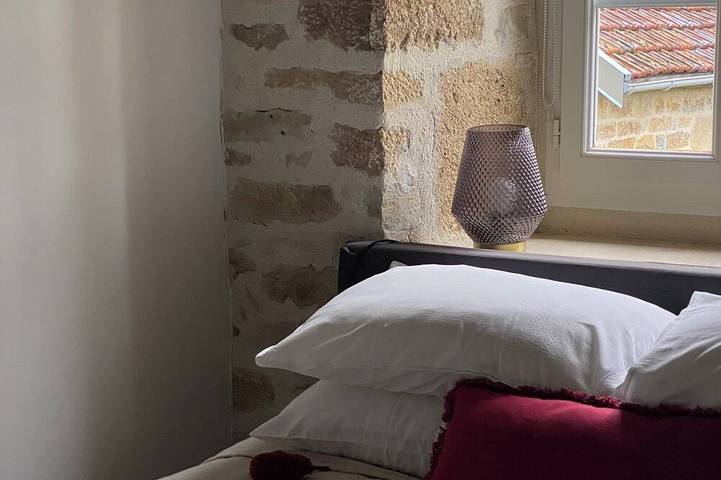 Location de vacances pour 8 personnes, avec jardin et jacuzzi à Gigny - 4