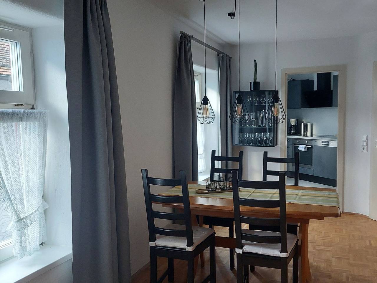 Ganze Ferienwohnung, Ferienwohnung in der hist. Altstadt - Ferienwohnung in der hist. Altstadt Neu in Meersburg, Region Bodensee-Oberschwaben