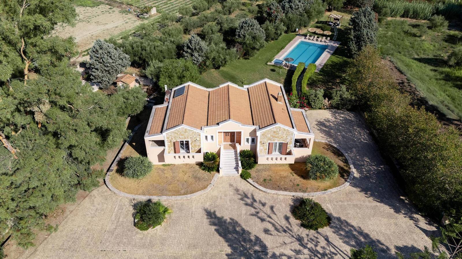 Leone Luxury Villa Georgia in Kalamaki, Zakynthos