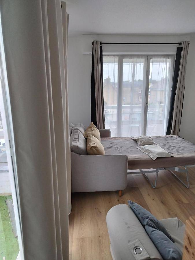 Gîte pour 2 personnes, avec balcon et vue dans Office De Tourisme De Courseulles Sur Mer - 3