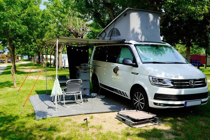 Wohnwagen für 4 Personen, mit Pool und Terrasse in Castelnuovo del Garda - 3