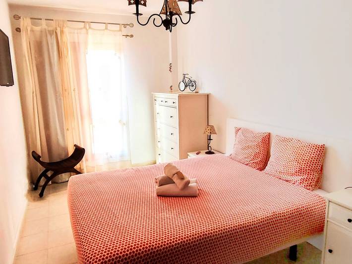 Gîte pour 4 personnes, avec piscine ainsi que jardin et terrasse dans Los Martínez - 3