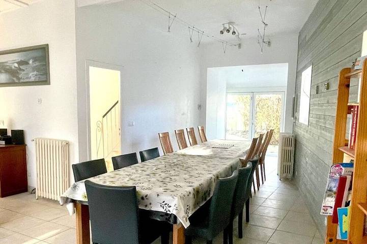Gîte pour 15 personnes, avec terrasse - 1