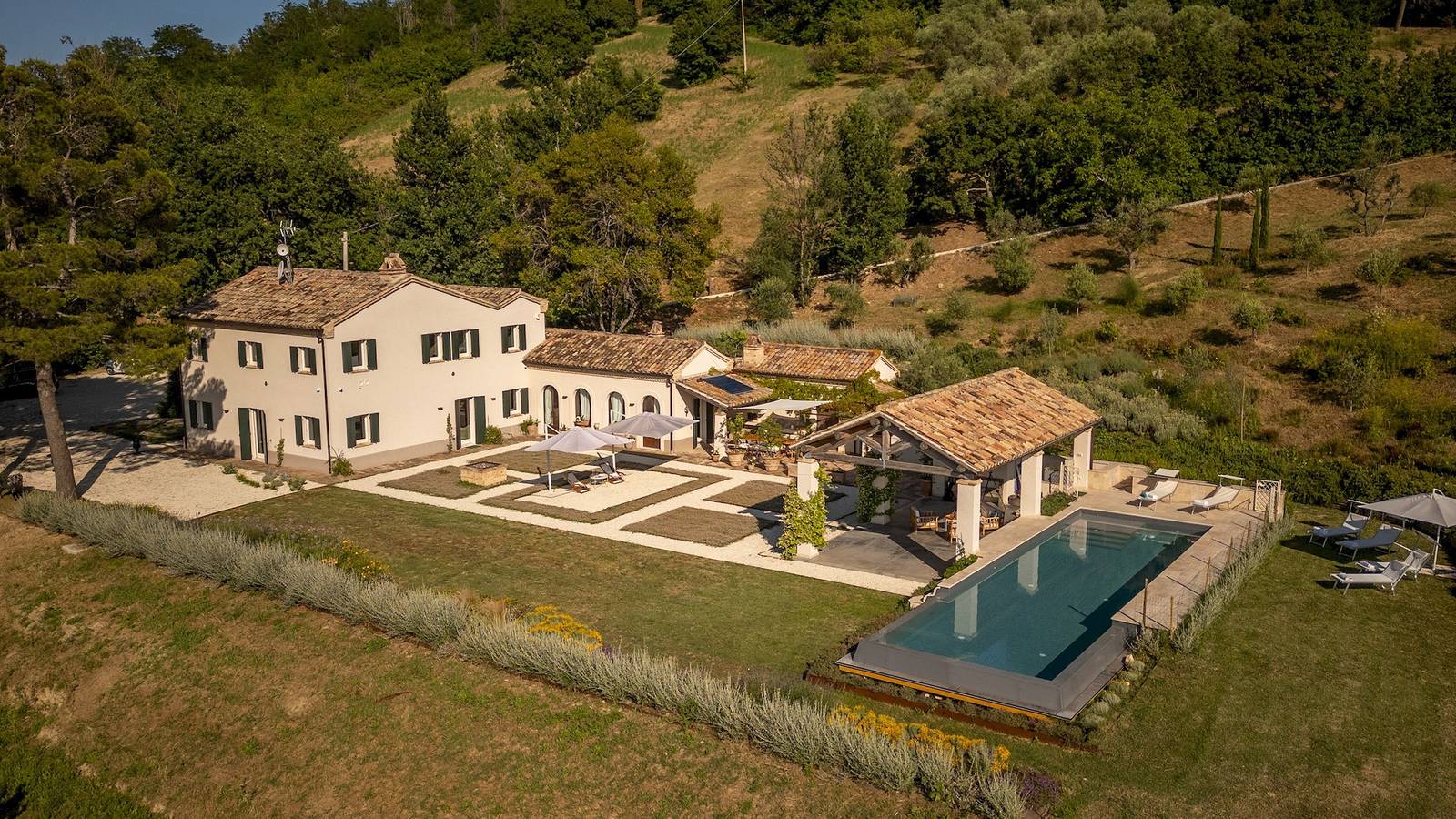Villa Dianella 8+2, Emma Villas in Monterubbiano, Provincia di Fermo