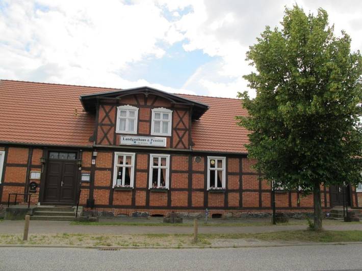 Hotel für 3 Personen, mit Balkon und Terrasse sowie Ausblick in Groß Pankow (Prignitz) - 4