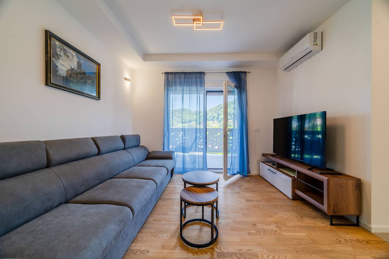 Ganze Wohnung, Modern Apartment With Balcony And Garage in Krapina-Zagorje