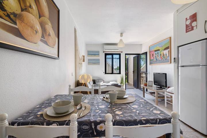 Holiday Home 'Almargem 77' with Shared Garden, Wi-Fi and Air Conditioning in Cabanas de Tavira, Conceição e Cabanas de Tavira