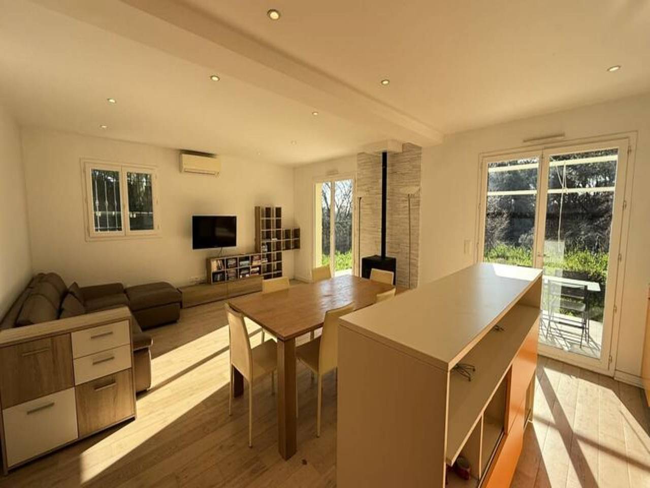 Ganze Wohnung, Haus bei Valbonne mit Garten & Terrasse in Châteauneuf-Grasse, Cannes und Umgebung