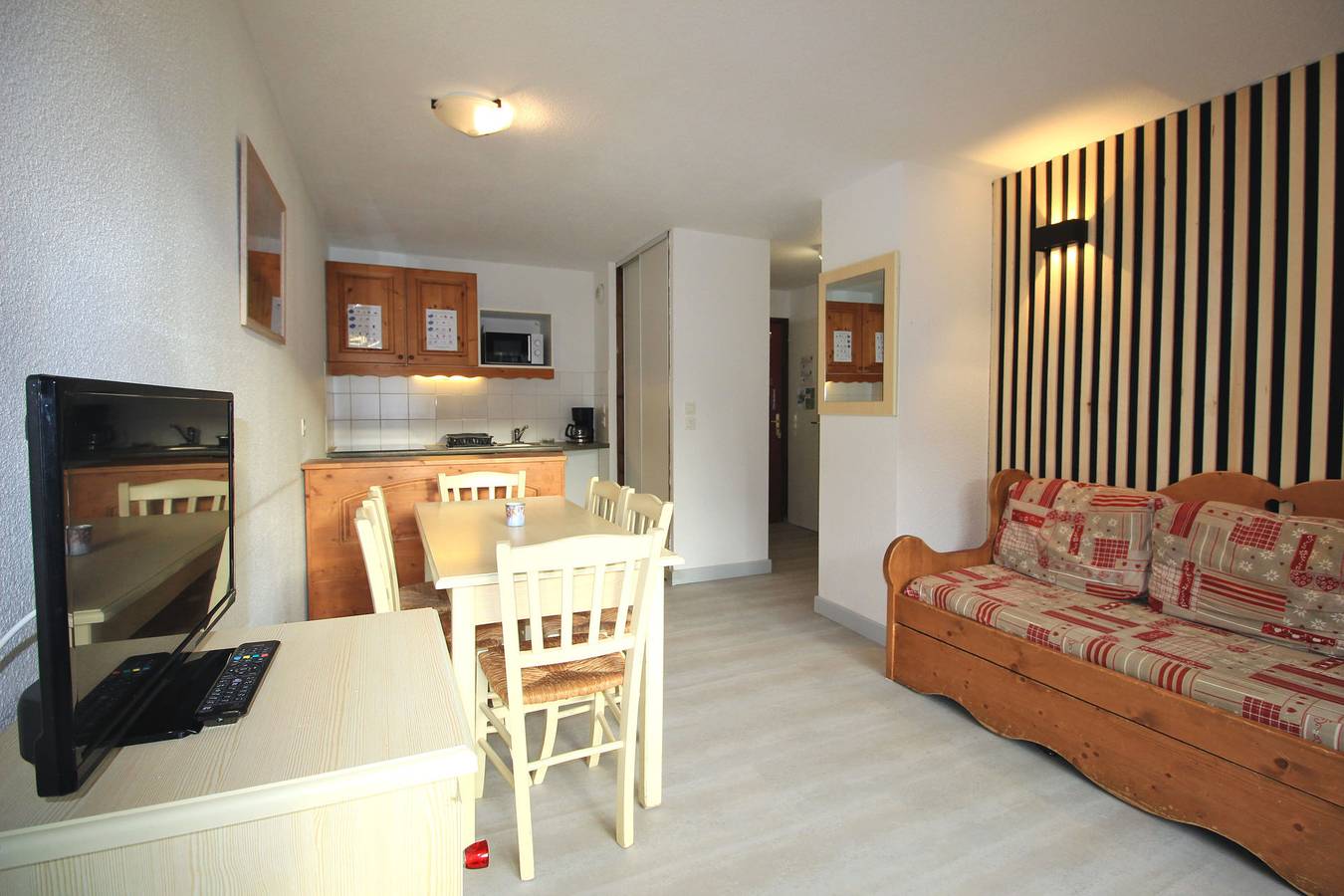 Apartamento entero, Beautiful, bright flat close to the slopes (Bv410) in La Norma, Villarodin-Bourget