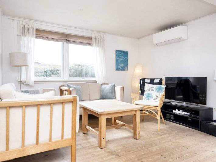 Ferienhaus für 6 Personen, mit Terrasse und Garten in Høll - 2