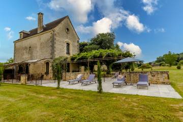 Villa With Pool for 8 People in Domme, Périgord Noir, Photo 1