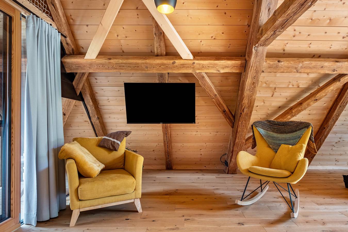 Casa de vacaciones 'Ferienhaus Kornspeicher' con vistas a la montaña, terraza y Wi-Fi in Hornberg, Selva Negra Central