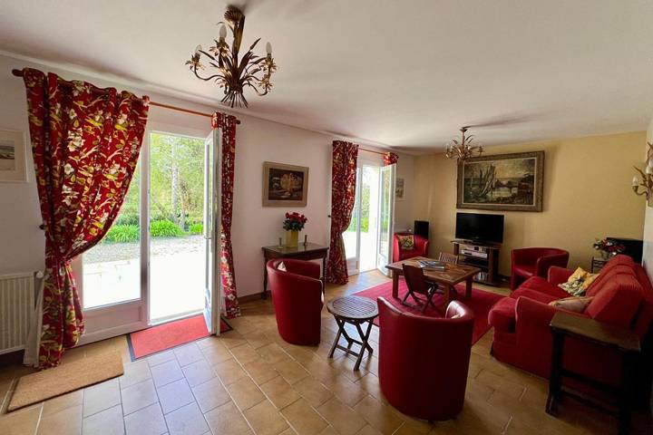 Location de vacances pour 10 personnes, avec terrasse dans Plage des Dunes (Penvénan) - 3