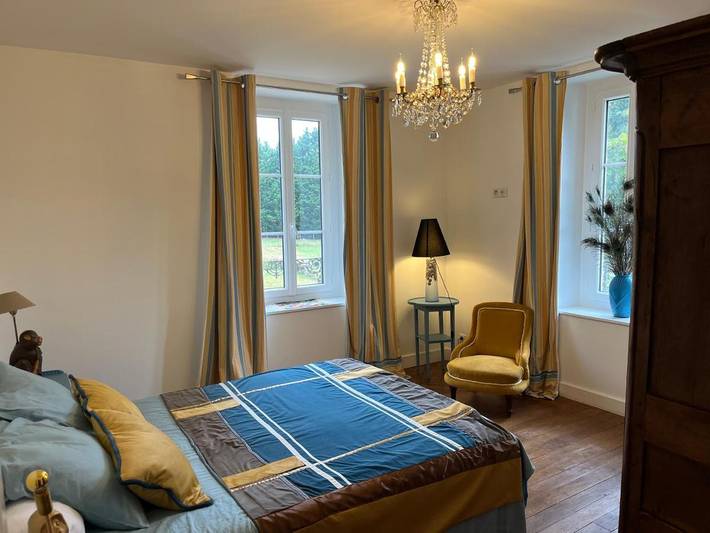 Location de vacances pour 2 personnes, avec piscine et jardin ainsi que vue et terrasse à La Vernelle - 4