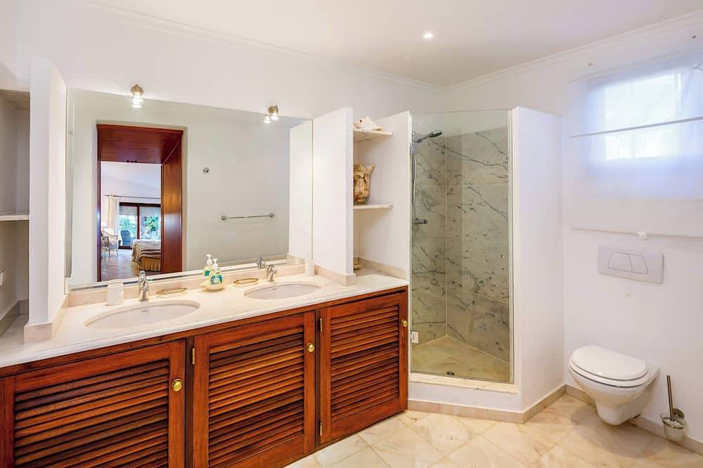 Villa Clarins - Beautiful Roof Terrace in Vale do Lobo, Almancil