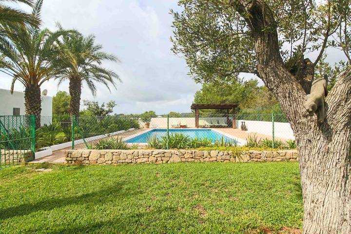 Gîte pour 8 personnes, avec jardin, adapté aux familles à Santa Gertrudis de Fruitera - 2