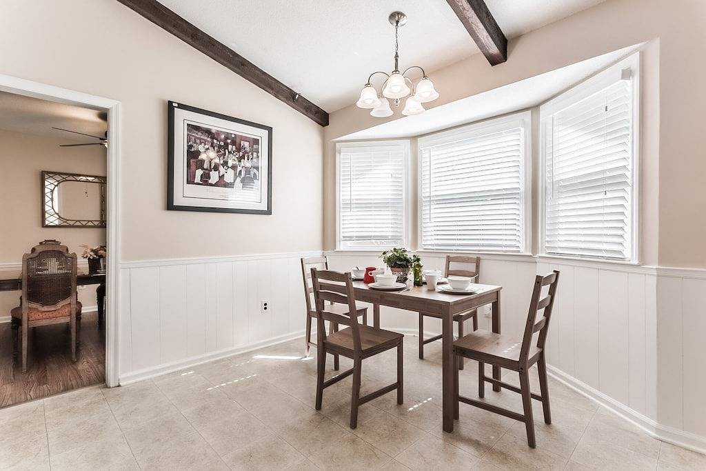 Perfekter Rückzugsort für Familie, Freunde oder Kollegen - geräumige Single Family in Op in Overland Park, Kansas