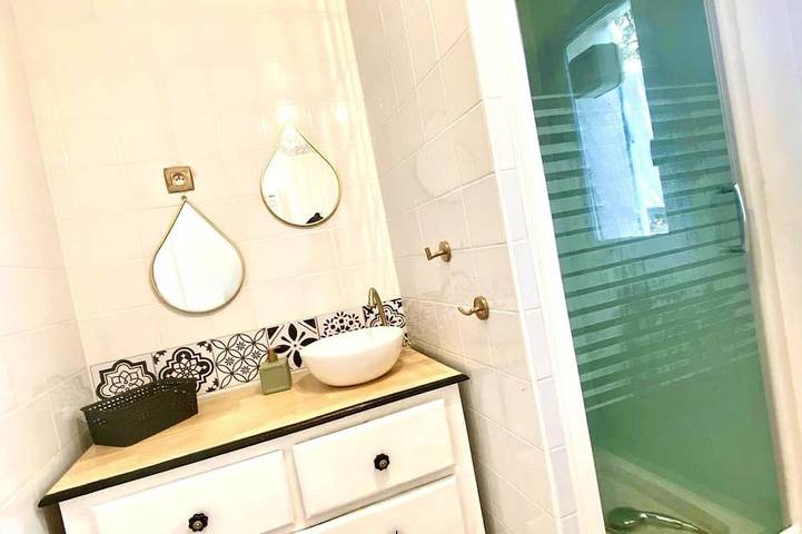 Gîte pour 4 personnes dans Niolon - 2