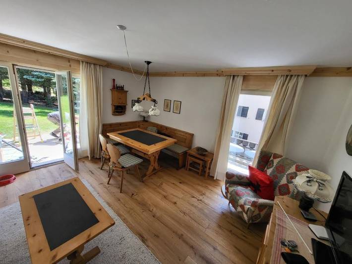 Ferienwohnung für 4 Personen, mit Balkon und Terrasse sowie Garten in Pontresina
