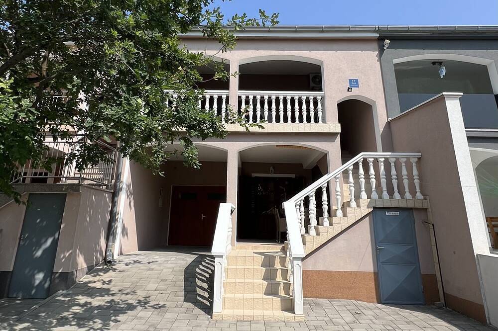 Apartamento entero, Apartamento de una habitación con aire acondicionado Starigrad, Paklenica (A-11683-b) in Starigrad Paklenica, Starigrad