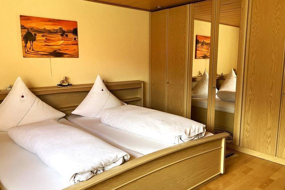 Ganze Wohnung, Ferienwohnung Glaser - Appartement/Fewo, Dusche und Bad, Wc, 1 Schlafraum in Silz (Pfalz), Trifelsland