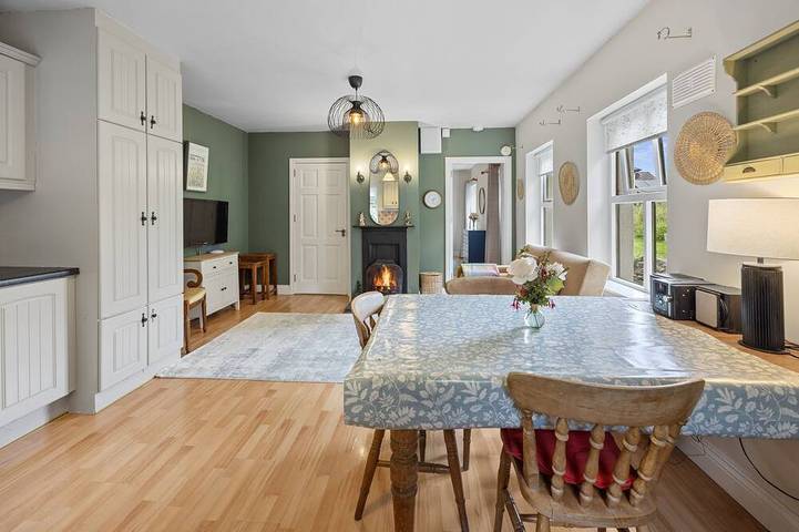 Holiday rental for 3 people, with terrace and garden in County Clare