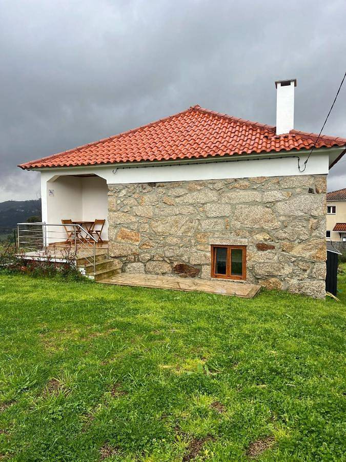 Casa de férias para 4 pessoas, com Varanda e Terraço e ainda Jardim and Vista em Ribeira de Pena