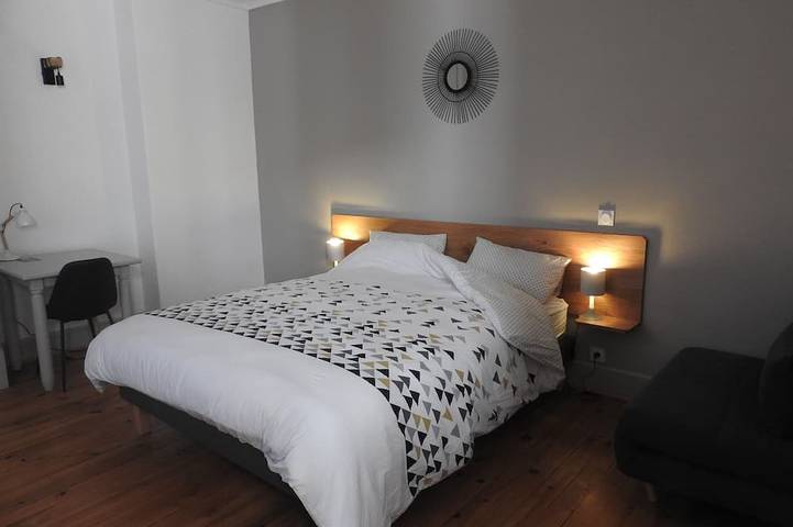 Location de vacances pour 15 personnes, avec terrasse à Pommiers (Loire) - 3