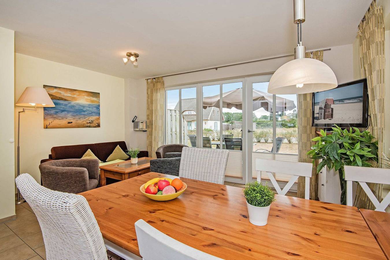 Modernes Ferienhaus im Grünen mit Terrasse – ideal für Familien & Naturfreunde in Gothensee, Korswandt