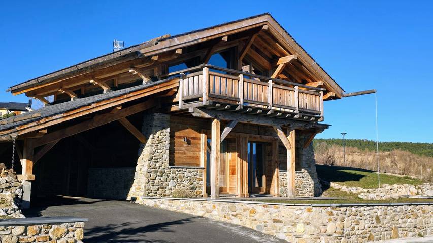 Chalet pour 6 personnes, avec balcon à Bolquère