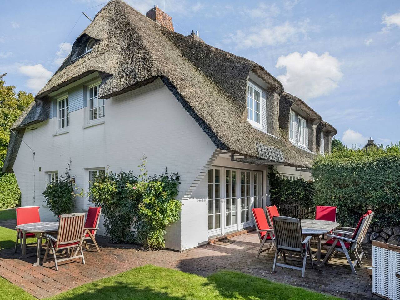 Ganze Ferienwohnung, Fienchen - Fienchen - reetgedecktes Haus, schön gestalteter Garten im Südwestteil des Ortes in Keitum, Sylt (Gemeinde)