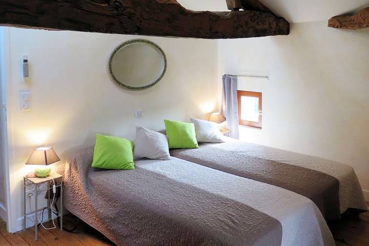 Location de vacances pour 6 personnes, avec piscine et balcon à Madaillan - 3