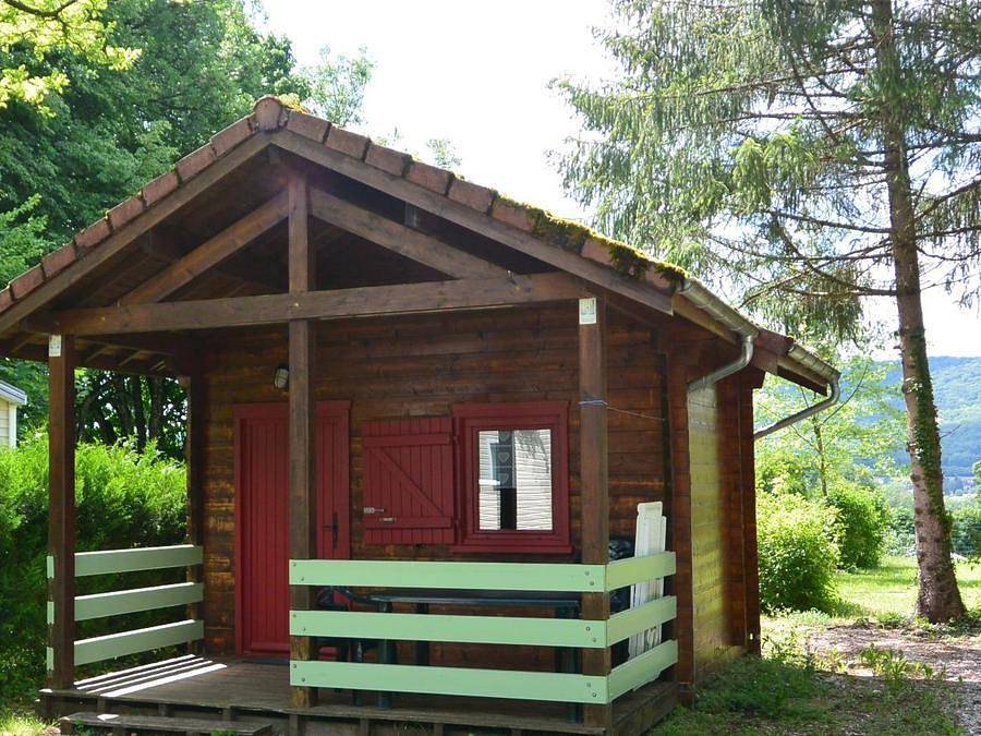 Camping Sous Doriat - Chalet 4 personnes - Relooké Gamme Eco in Monnet-la-Ville, Jura