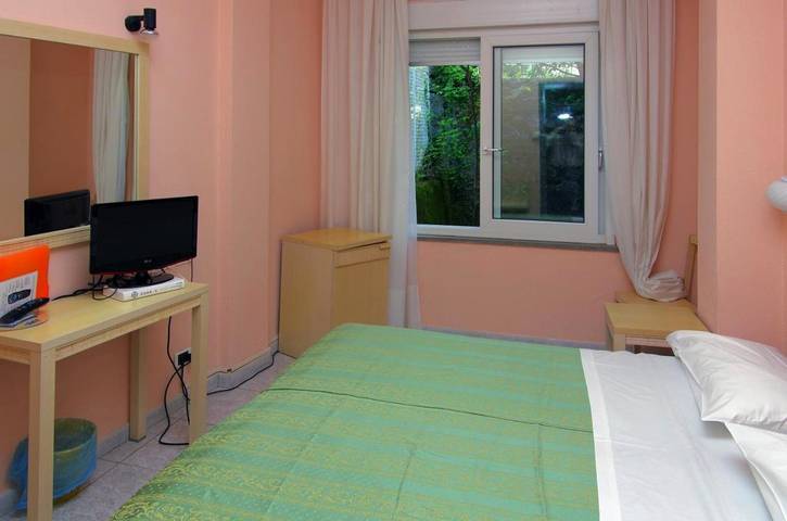 Hôtel pour 3 personnes, avec terrasse et jardin à Tellaro - 3