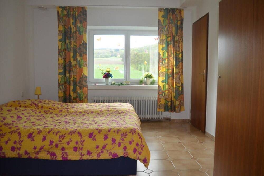 Ganze Wohnung, Ferienwohnung für neun Personen in Homberg in Homberg, Knüllgebirge