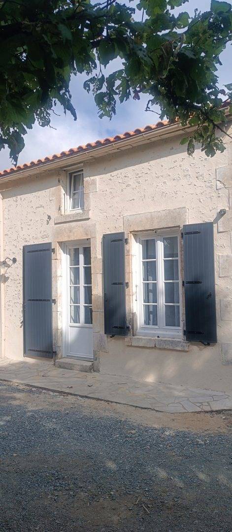 Chambre d'hôtes et petit déjeuner - Chambre in Saint-Germain-de-Prinçay, Région de La Roche-sur-Yon