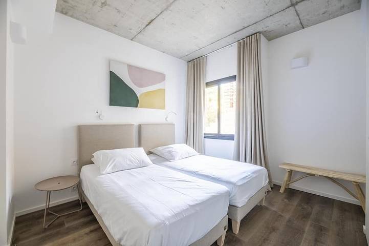 Gîte pour 9 personnes, avec sauna ainsi que jardin et piscine dans Plage de Fautea - 3
