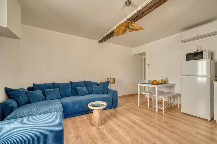 Location de vacances pour 6 personnes, avec piscine et jardin à Saint-Paul-Lizonne - 3
