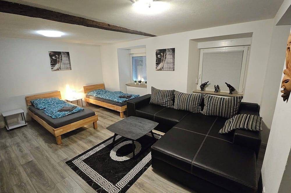 Schöne große Ferienwohnung Eg links in Neresheim, Erlebnisregion Ostalb region