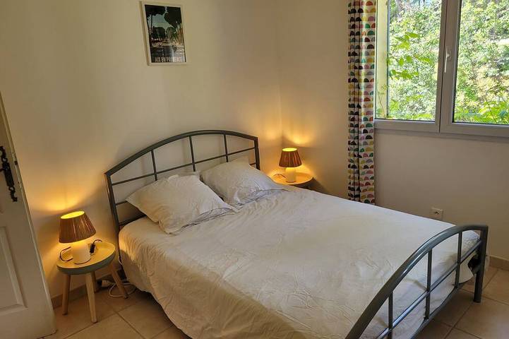 Location de vacances pour 6 personnes, avec piscine, animaux acceptés à Peypin - 2