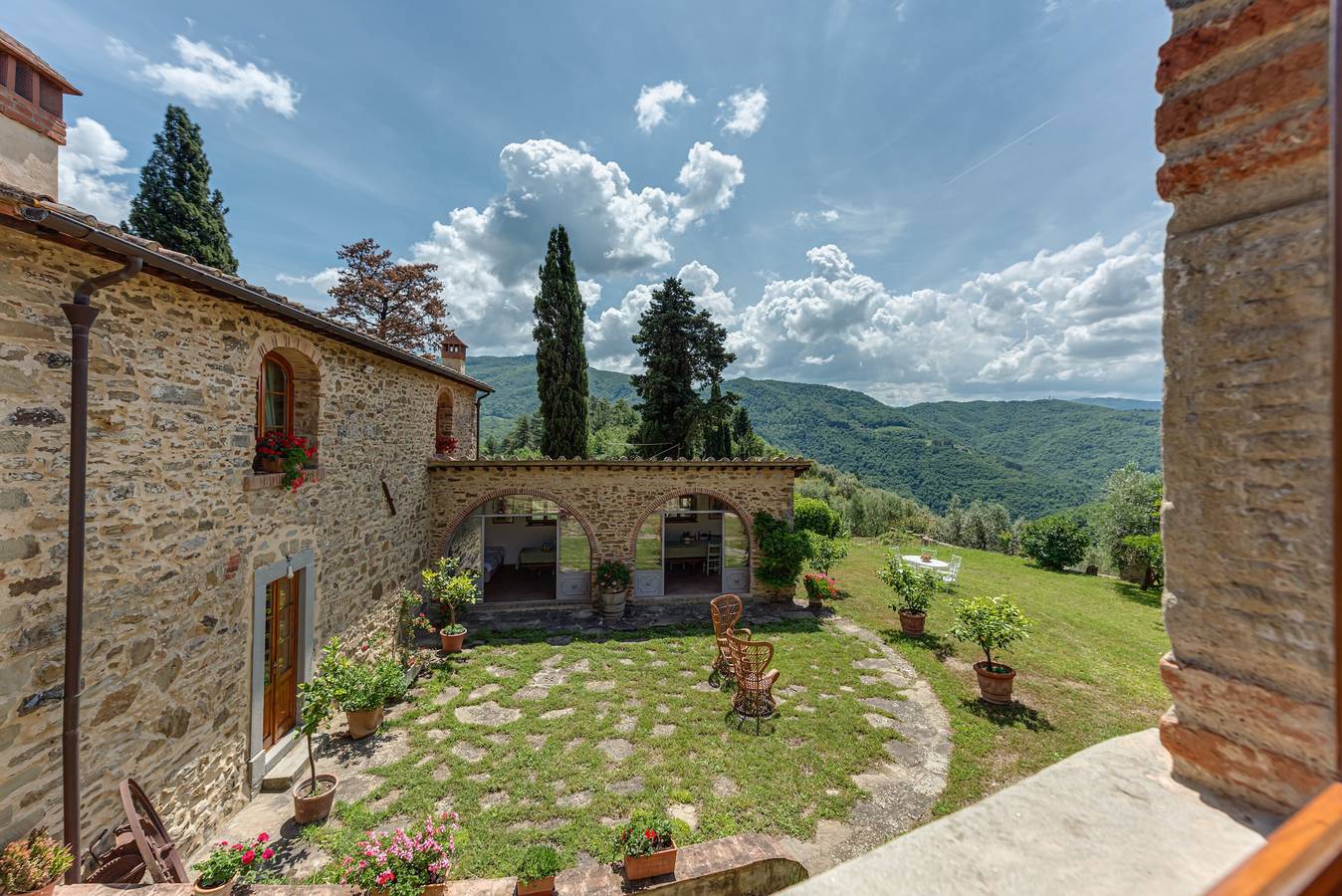 Agriturismo 'La Casa Di Colle' mit Bergblick und Gemeinschaftsgarten in Dicomano, Florenz Provinz