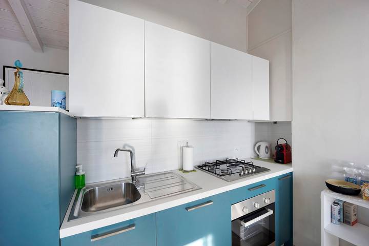 Apartamento entero, Apartamento Vacacional en el Centro Histórico con Vistas al Mar y Jardín Compartido in Bordighera, Riviera di Ponente