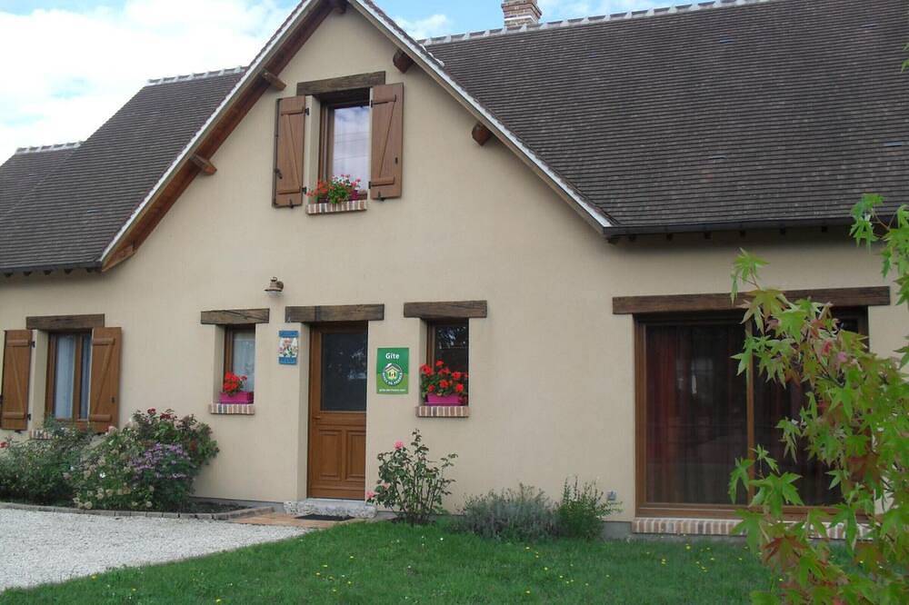 Großzügiges, komfortables Ferienhaus in Sologne mit Terrasse, Garten und allen Inklusivleistungen in Chaon, Sologne